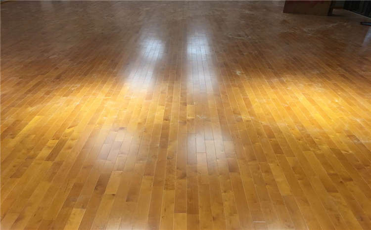 學?；@球場木地板品牌廠家