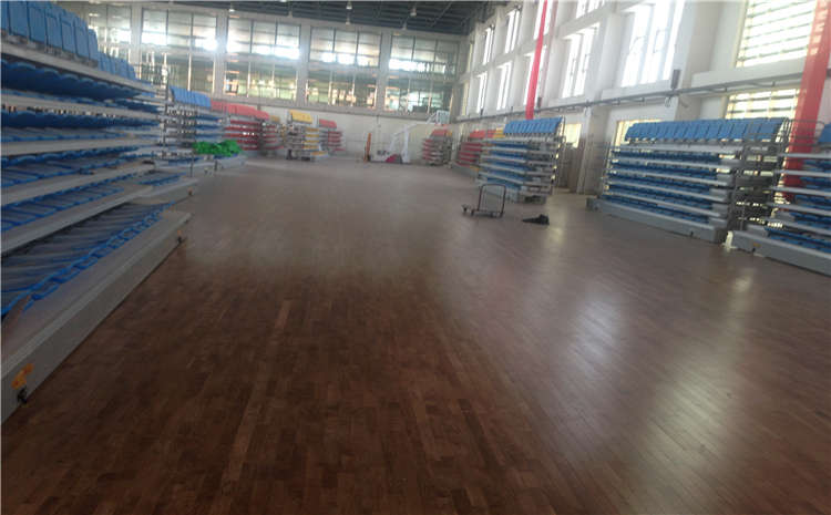 江蘇楓木體育木地板施工方案