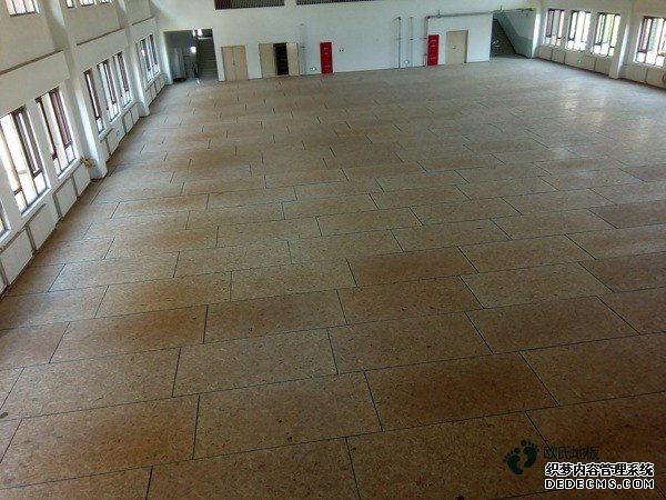 常見的籃球地板維修